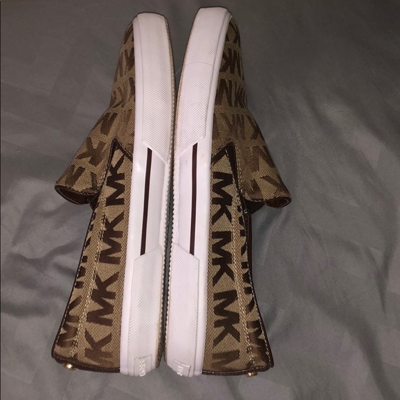Michael Michael Kors size 8.5 slip on sneakers - Picture 8 of 8